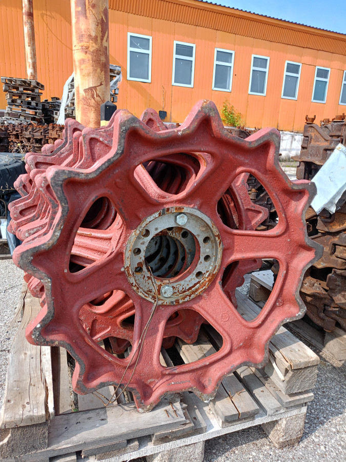 Колесо ведущее ДТ-75 (77-39-132А) ЧАЗ
